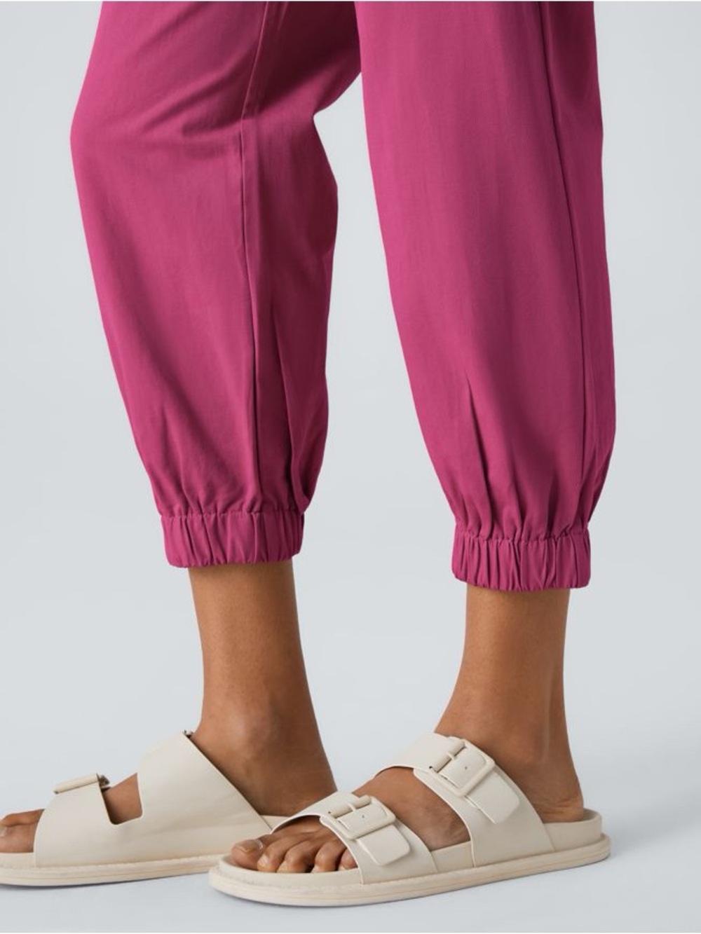 Halara Mid Rise Casual Joggers with Pockets in Pink size L Large NWT - Picture 3 of 15